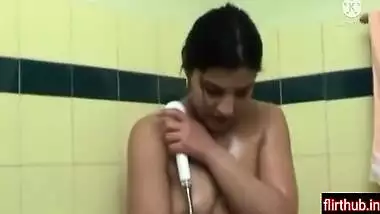 Pati Ne Sex Ke Liye Mna Kiya To Bhabi Ne Khud Hi Ungli Ki