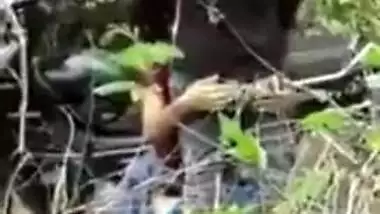 Teens couple gets caught having creampie sex on outdoor. Desi mms clips