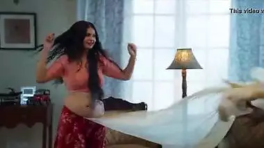 Sweet Indian sex video of a call girl with her client on cam