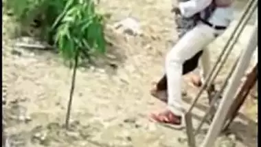 Indian lovers caught making out outdoor in backyard in Desi mms video