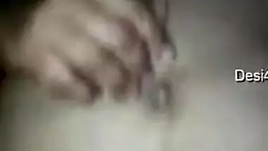 Desi auntie shows off her filled with cum mature twat in XXX video