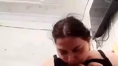 Desi lady role play and naked fingering video