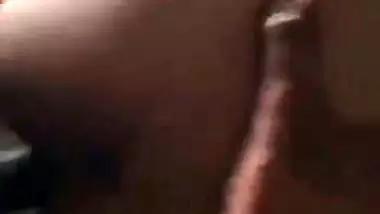Desi girl’s tight chut fucked by boyfriend at the hotel