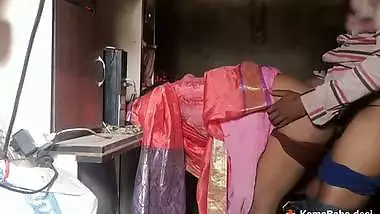 Desi Bhabhi comes to get fuck by her Devar in Indian xxx MMS