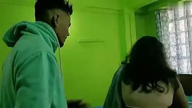 Busty Bhabhi seduces her Devar and records her Indian porn