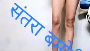 Hot Dehati chick poses for the cam showing her smooth Desi XXX pussy