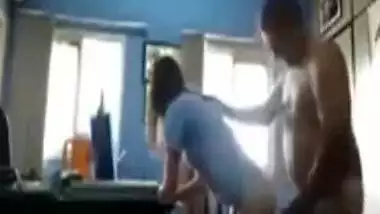 Kashmiri hotel mai mastram hardcore fuck ki free xxx bf