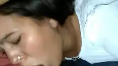 Man records his desi sex MMS of a randi sucking his dick