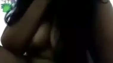 Sri lankan milk tanker girl big boobs showing vdo