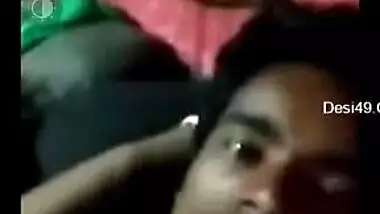 Teen with full lips and perverted guy in amateur close-up Indian video