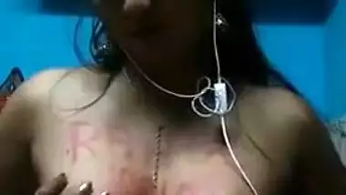 Today Exclusive -horny Indian Girl Record Her Nude Video For Lover