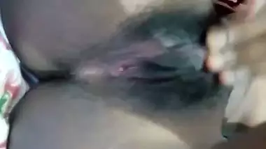 Tamil teenage girl fingering masturbation selfie
