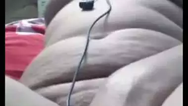 Chubby Bengali bhabhi fingering nude on video call