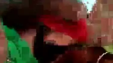 Desi whore drilled outdoors by a group of boyz MMS episode