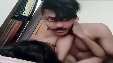 Xxx fucking Indian lovers viral sex in friend apartment