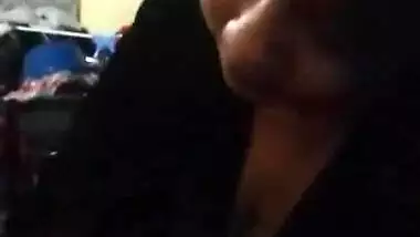 Sri Lankan Beautiful Office Girl with Sexy Eyes Giving a Sloppy Handjob to Her BF