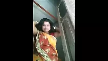 Lovely with playful eyes dances on sex camera for XXX Instagram profile