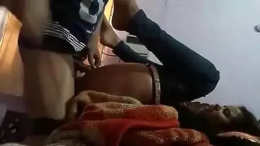 Cute Young Girl Painful Fucking with Lover Without Removing Jeans & Saying “Fuck Me” Hindi Talking