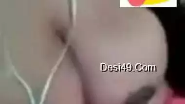 Today Exclusive- Sexy Girl Showing Her Boobs And Wet Pussy On Video Call