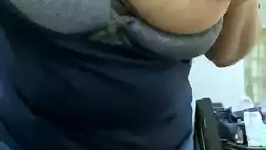 Big Boobs Desi Babe Ashrina On Cam part-2