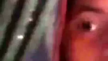 Cute virgin Desi XXX girl shows her teen boobs and pussy on cam