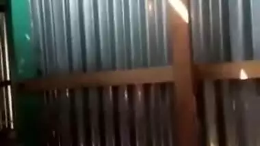 Desi girl show her big boob