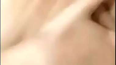 Pakistani BBW nude on video call to Instagram lover