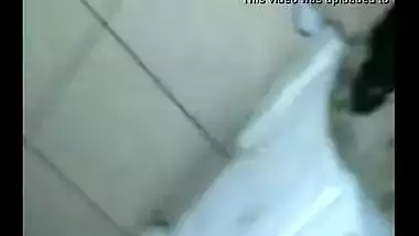 Indian sex tube presents Vandup mature bhabhi hardcore home sex with neighbor