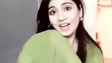 In Search of Hot Indian Babes[via...