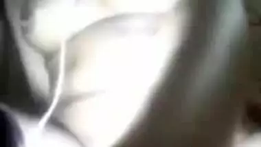 Horny Desi girl shows her XXX sweet pussy in video call sex with lover