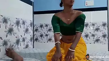 Village lady fucks in the doggy style in a desi sex video