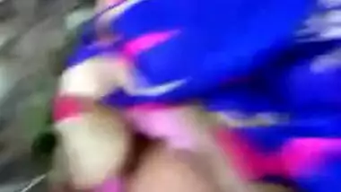 Lonely Desi woman looks ready for porn and a stranger starts filming her