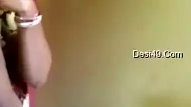 Taking excited Desi pussy to bed guy undresses her for subsequent sex