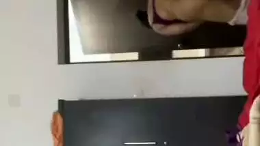 Huge boobs mom naked after bath caught by son viral MMS