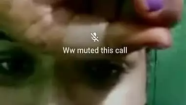 Today Exclusive- Sexy Desi Bhabhi Showing Her Boobs And Pussy On Video Call