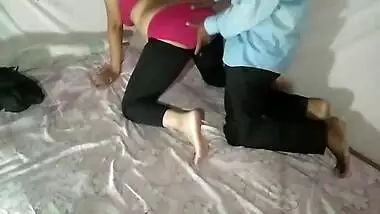 Jungle Me Mili Dost Ki Maa Ko Ghar Lakar Choda - Fuck My Stepmom