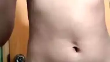 indian sexy bhabhi showing her body to her boss to select for the job