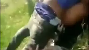 Desi XXX mms, nasty Mallu couple was caught fuck outdoor in bushes
