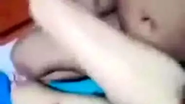 Desi slut has XXX sized dick for her hole in this footage