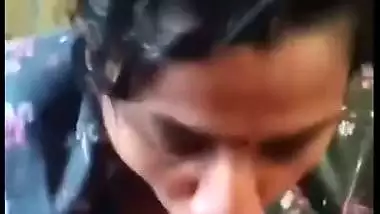 Madurai lady hot Tamil sex video of sucking multiple dicks