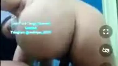 Desi wife is banged by husband with mask in an MMS show of XXX sex