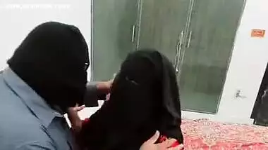 Pakistani Housewife In Hijaab Rough Anal Fucked By Her Step Cousin Cheating With Husband