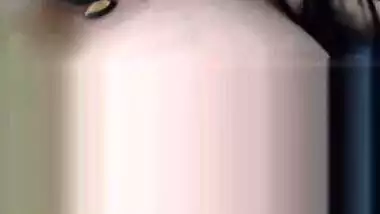 Desi girl with black eyes sings and exposes sful XXX vulva and boobs