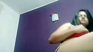 Shweta Showing her Trimmed Choot and Nipples to her BF on Video Call