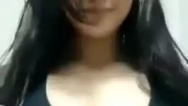 Indian pulls her bra up and flaunt natural sex twins with XXX nipples