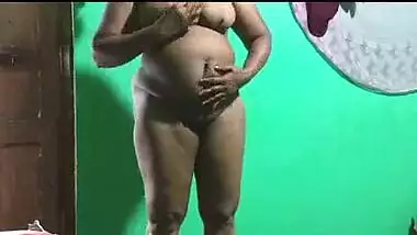 Velamma Bhabhi Indian Nice Show Masturbating Fucking Herself off with fingers and moaning Mature MILF think and hard banana