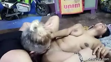 Horny Pussy Licking Course by Paki Bhabhi She Cant Resist with Audio
