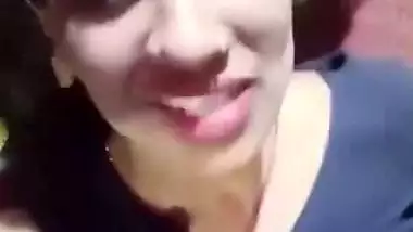 Married Tamil girl shows cute boobs on cam for lover