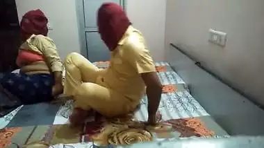 INDIAN HARDCORE SEX JACK AND JIYA MARRIED COUPLE Clear Hindi Audio chudai 2021