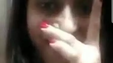Today Exclusive- Sexy Paki Girl Showing Her Boobs And Wet Pussy On Video Call